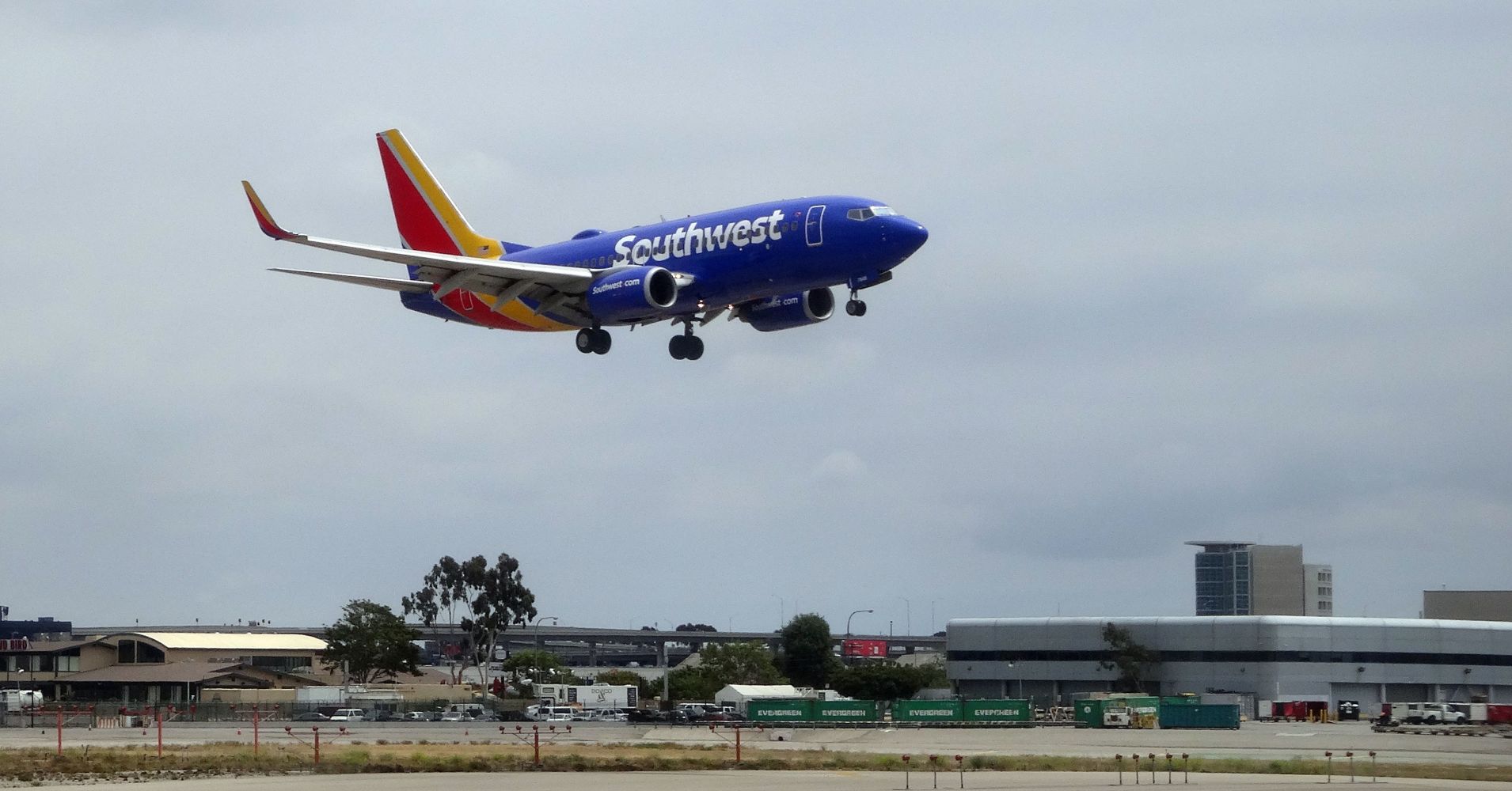Southwest Airlines launches Hawaii flights, starting at $49 one way