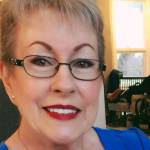 Linda Holmes Profile Picture