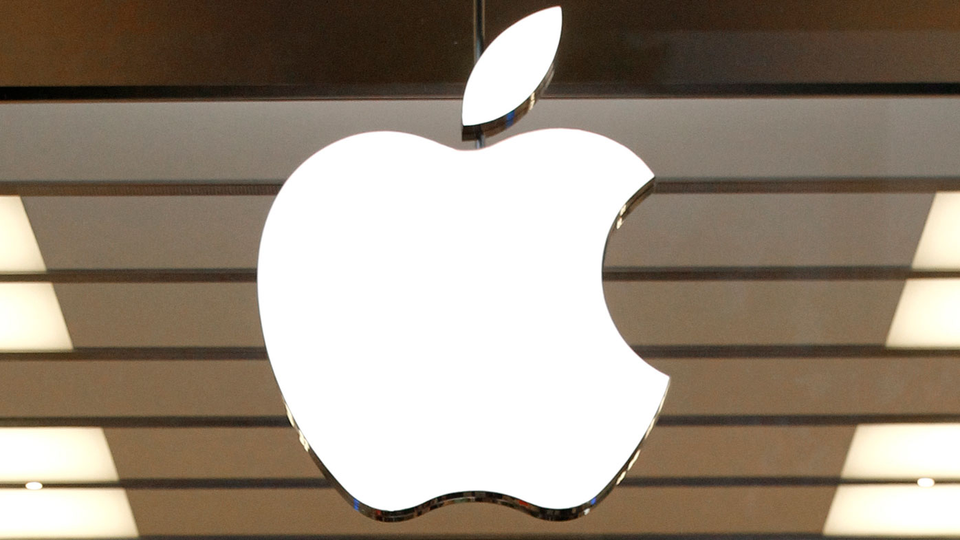 Finance News: Apple shareholders accuse the company of silencing conservative voices