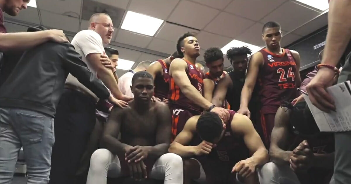One March Madness Team Had a Powerful Locker Room Prayer After Heartbreaking Elimination