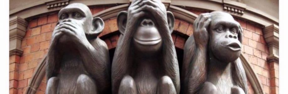 5 вижу 4 слышу. Три обезьяны. Скульптура «обезьяна». Три обезьянки. Обезьяны с закрытыми глазами ушами и ртом.