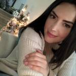 Lizzy Carlos Profile Picture