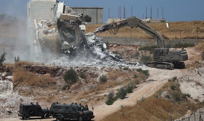 PA: Home demolitions in Jerusalem are 'a massacre' - Israel National News