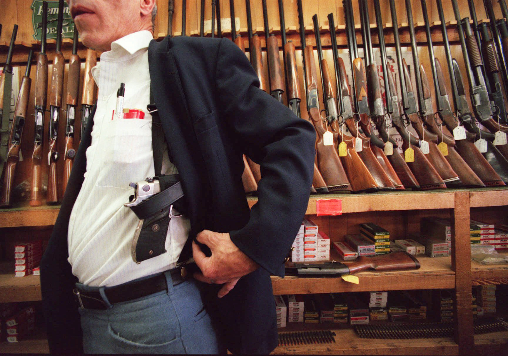Murder rates drop as concealed carry permits soar: report - Washington Times