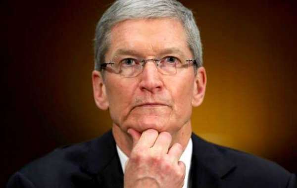 Apple CEO Tim Cook Begs for Mike Lee’s Green Card Giveaway to Big Tech