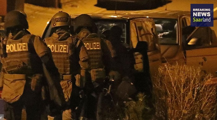 Rheinland-Pfalz: Axt-Angreifer nach Auto-Attacke erschossen | PI-NEWS