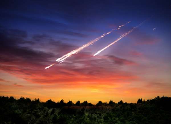 Mysterious flying object lights up the sky over central Victoria