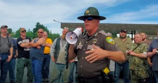 Sheriff: 'Don't be a sheep' and blindly cave to governor's mandatory mask order - WND