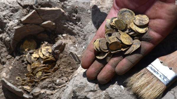 Teenagers find treasure trove of 1,100-year-old coins in Israel - CNN