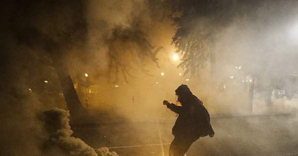 WATCH: Gunshots Ring Out as Armed Rioters Confront Police in Wisconsin