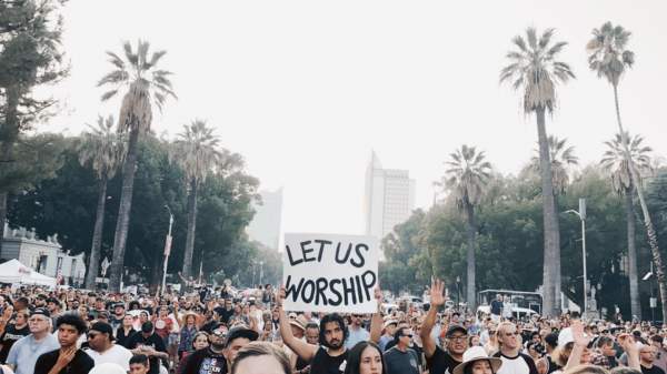 Seattle to Shut Down Hillsong Worship Event While Allowing BLM Protests - Protestia