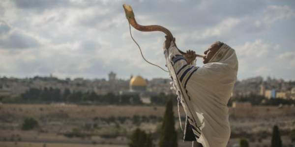 Sanhedrin Petitions to Govt to Blow Shofar on Temple Mount for First Time Since Temple Destruction - Israel365 News | Latest News. Biblical Perspective.