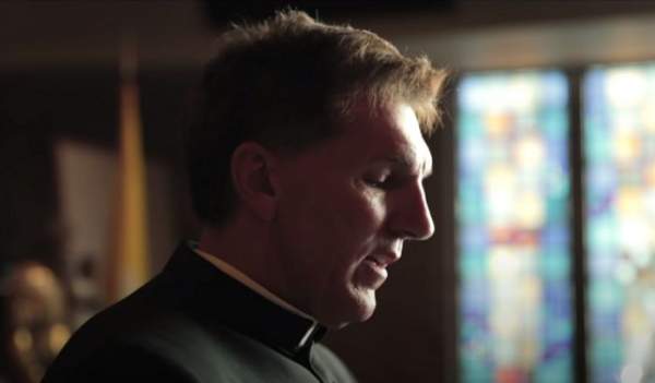 PETITION: Stand with priest who faces Church penalties for saying 'You can't be a Catholic and a Democrat.' | LifePetitions
