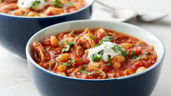 Slow-Cooker Chunky Chicken Chili Recipe