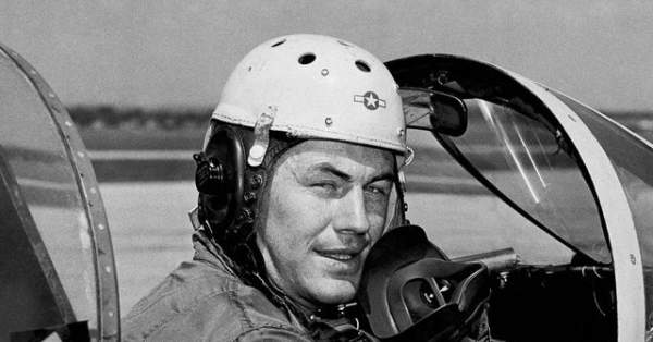 Chuck Yeager, Supersonic Flight Pioneer, Dies at 97