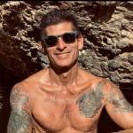 Charlespetersone Profile Picture