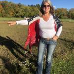 Angelina ( Angie ) pressing Profile Picture