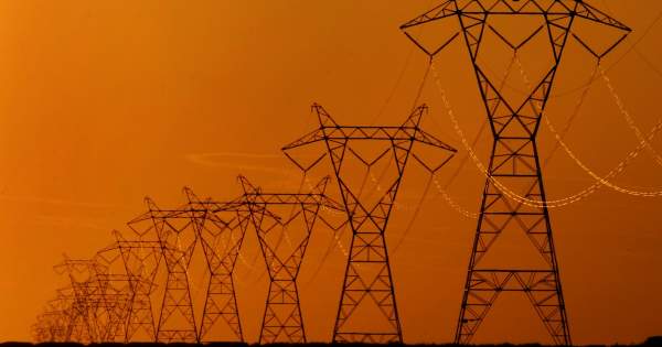 Political crisis a 'golden opportunity' for electric grid and internet attack