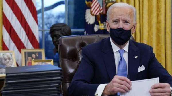 Gene Decode #31 Biden signs blank paper in Fake White House