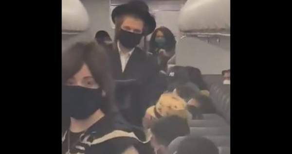 Jewish Family Kicked Off Flight Over Maskless Baby