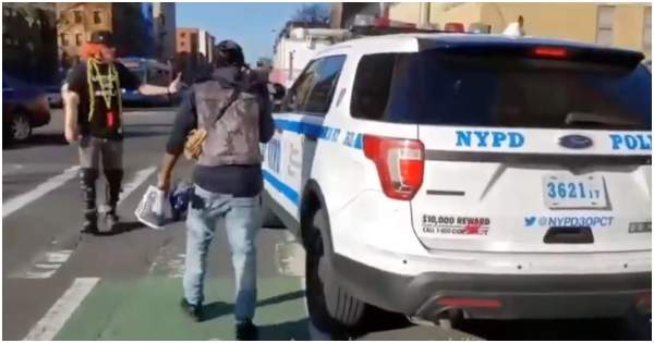 Black Lives Matter Activists Openly Harass NYPD Officers In Broad Daylight (Video) ⋆ Why isn't this headline news!?? ⋆ Flag And Cross