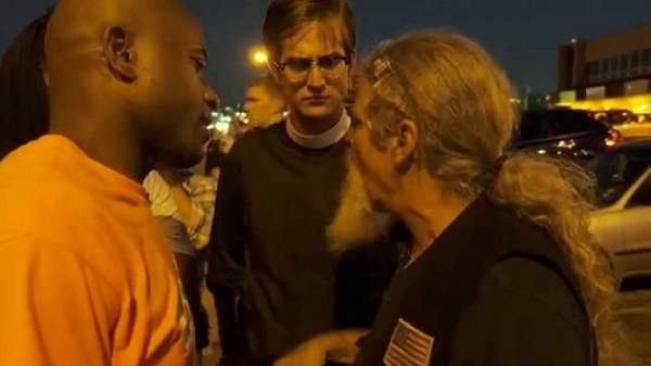 Watch Veteran Confront #BLM Thugs Doing THIS To American Flag...