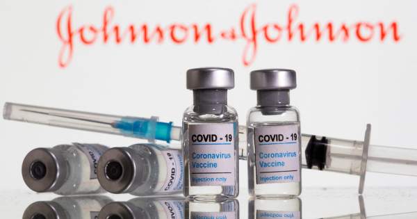 Two vaccine sites close after adverse reactions to Johnson & Johnson shot - CBS News