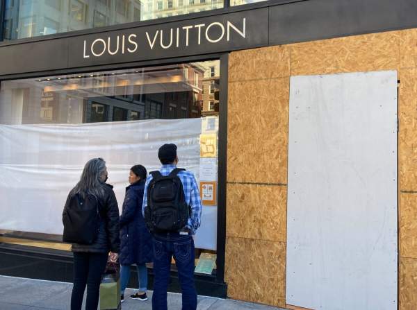 Up to 40 Looters Target California Bay Area Stores for Third Straight Day