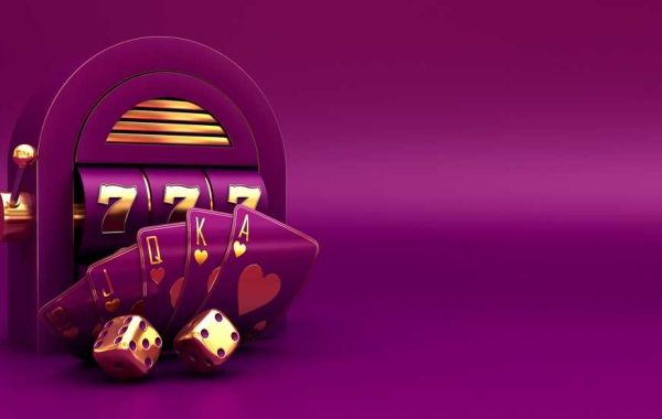 What Makes Slots a Staple Game of Online Casinos