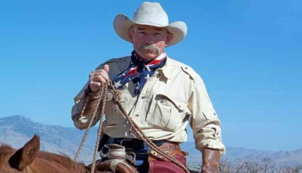 Baxter Black, America’s Popular Cowboy Poet, Has Died – Arizona Daily Independent
