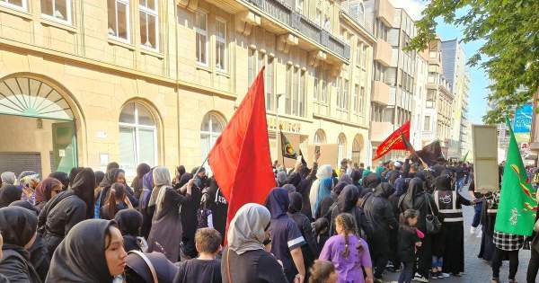 Muslime ziehen durch die City - Ludwigshafen - DIE RHEINPFALZ