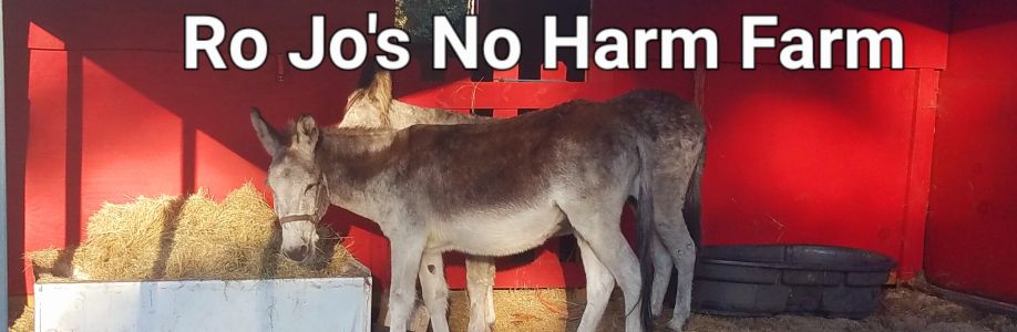 Ro Jo\s No Harm Farm Cover Image