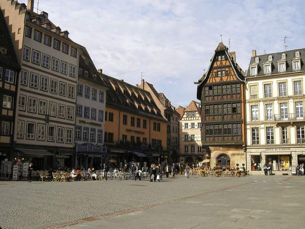 France: “Allahu akbar” shouting Arab stabs passer-by in Strasbourg – “You will all go to hell because of what you are doing in Palestine” – Allah's Willing Executioners