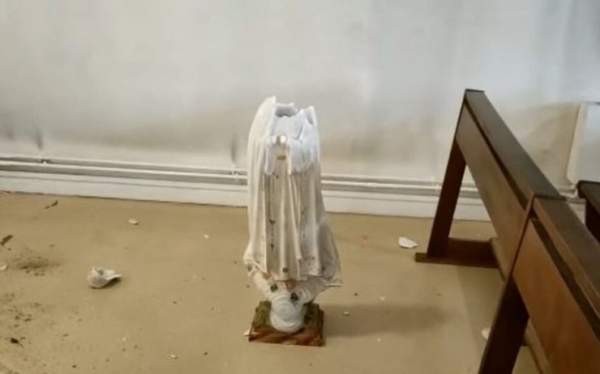 Frankreich: Eine Statue in der Kirche Saint-Martin in Orly wurde enthauptet, der Tabernakel mit geweihten Hostien wurde gestohlen – Jihad Watch Deutschland