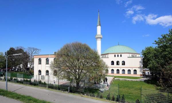 Moscheen: Keine Identifikation mit dem Gastland – Jihad Watch Deutschland
