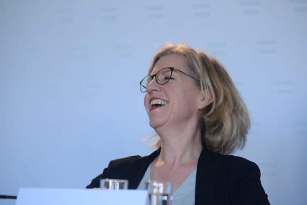 “Klimaministerin” lässt es ordentlich krachen. 156.000 Euro für Veranstaltungen in nur drei Monaten – Jihad Watch Deutschland