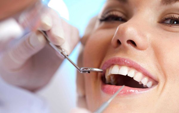 Enhancing Smiles with Dental Implants in Oakville