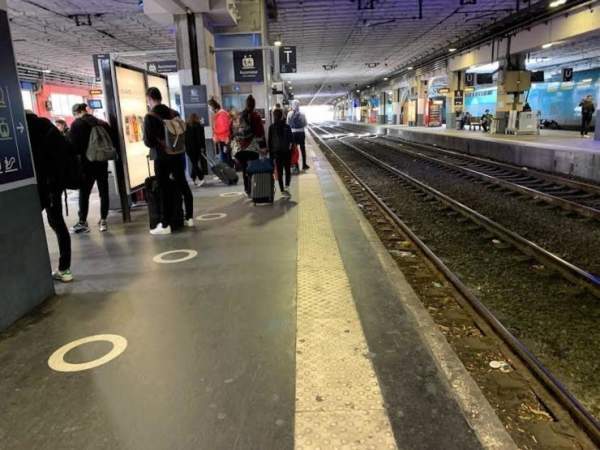 Frankreich: Ein algerischer Migrant  bedroht die Fahrgäste im  Bahnhof mit einem Messer und schreit “Allah Akbar” – Er sagt, er werde von “dem Teufel und den Rassisten” belästigt – Jihad Watch Deutschland