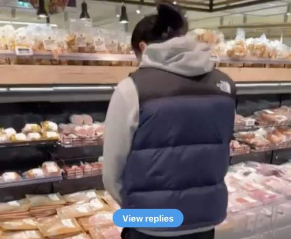 Pinkel-Attacke auf Schweinefleisch im Supermarkt – Video wird Polit-Thema | Exxpress