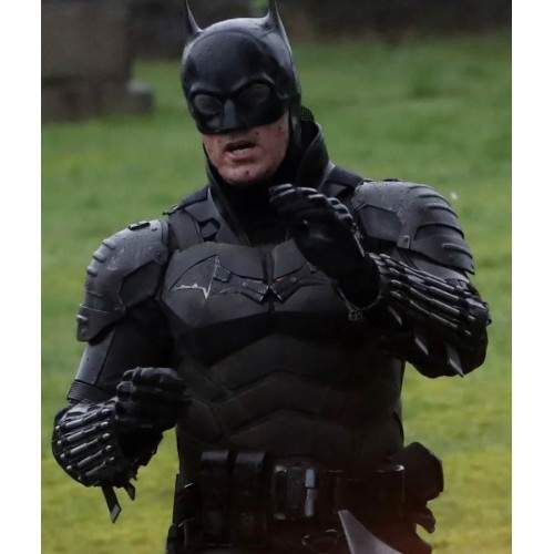 Robert Pattinson The Batman Suit