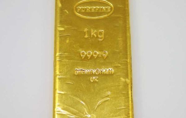 "1 kg Gold Bar: The Apex of Precious Metal Investment Excellence"