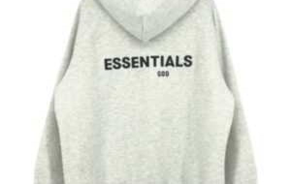 The Timeless Appeal of the Essentials Hoodie: A Wardrobe Staple for Every Occasion