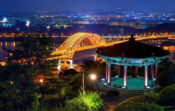 Unveiling Seoul's Hidden Gems: Beyond the Gloss of Gangnam