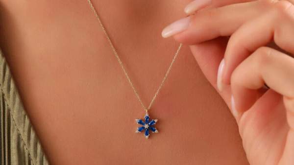 Why Do Women Love Sapphire Pendants? | Fashonation