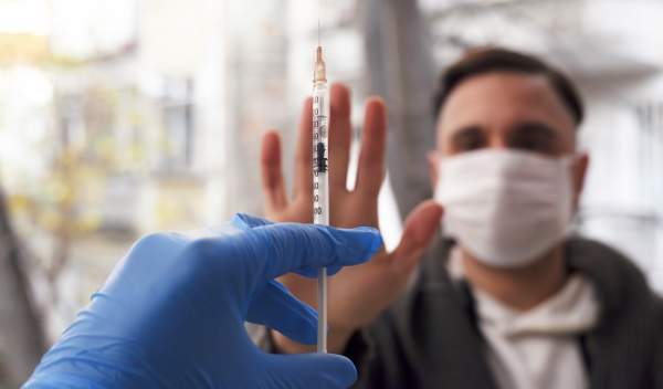 Healthcare workers continue legal battle against vaccine mandate | U.S. News