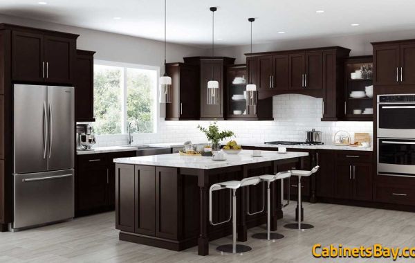 Elevating Your Kitchen: Trends and Tips for Cabinet Selection