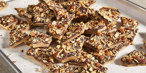 Best Toffee Ever - Super Easy Recipe