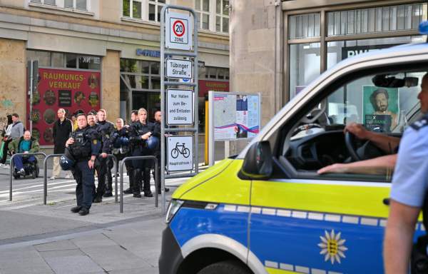 Linksextremisten überfallen AfD-Abgeordnete in Stuttgart