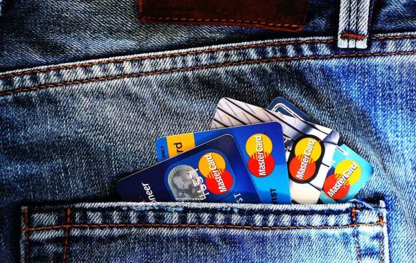 Navigating the World of Credit Cards with $2000 Limit: A Smart Consumer's Guide