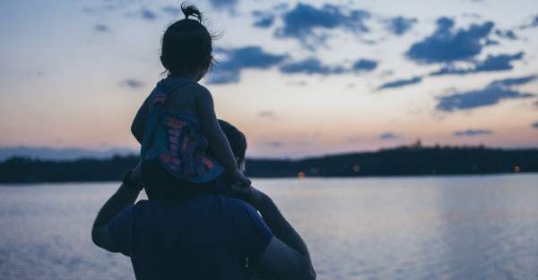 23 Verses to Encourage Dad This Father’s Day - Topical Studies